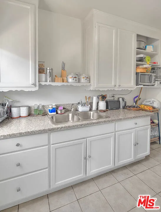 3008 Stocker Street Los Angeles, CA 90008