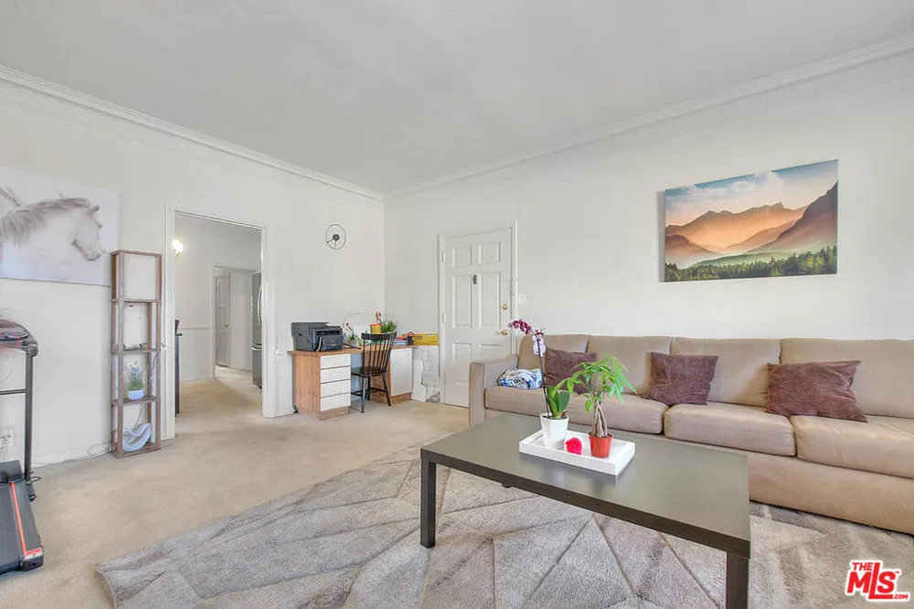 3008 Stocker Street Los Angeles, CA 90008