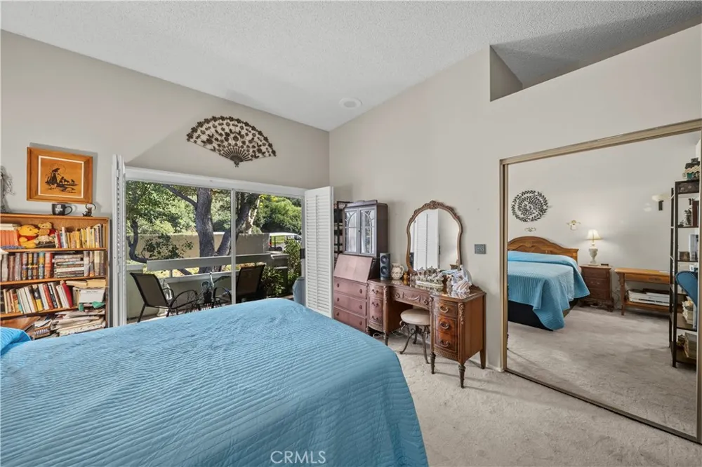23973 Arroyo Park Drive #112 Valencia, CA 91355