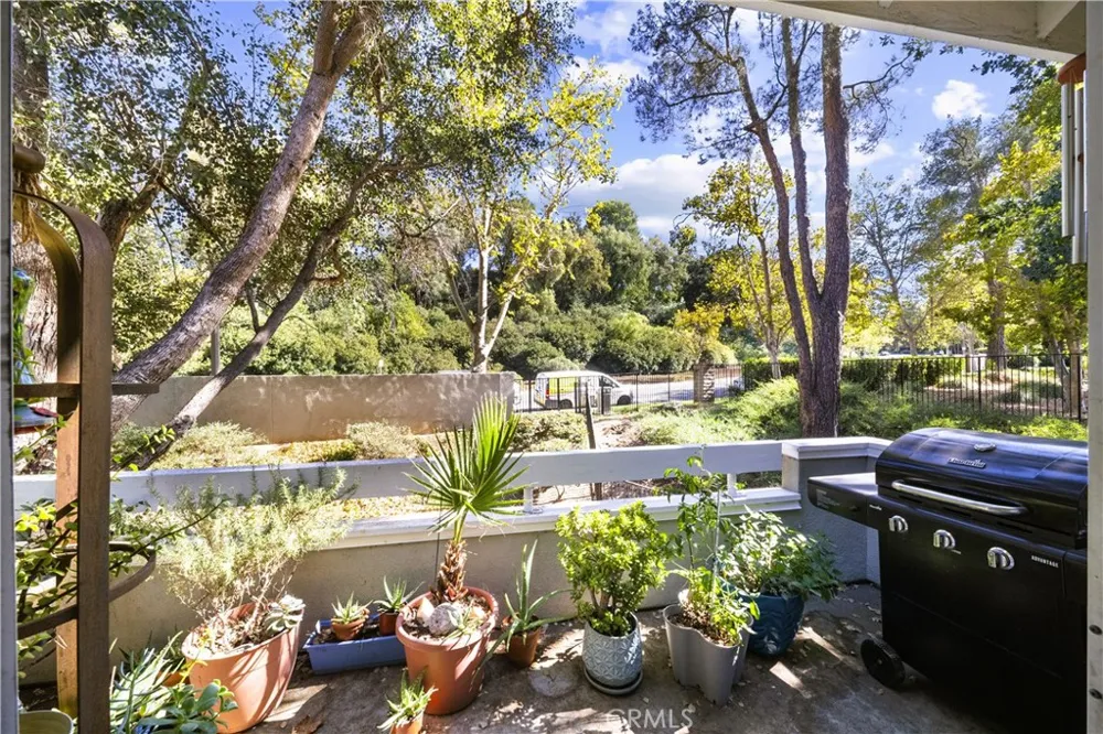 23973 Arroyo Park Drive #112 Valencia, CA 91355