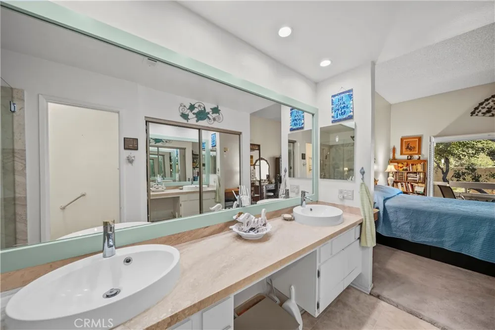 23973 Arroyo Park Drive #112 Valencia, CA 91355
