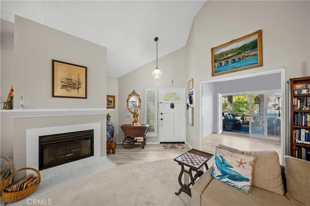 23973 Arroyo Park Drive #112 Valencia, CA 91355