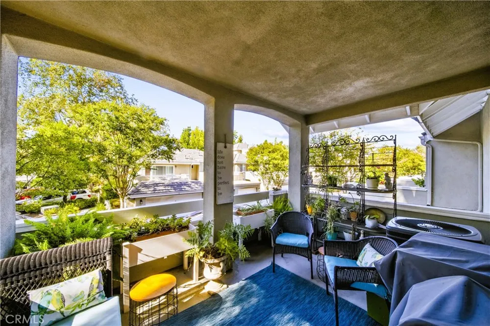 23973 Arroyo Park Drive #112 Valencia, CA 91355