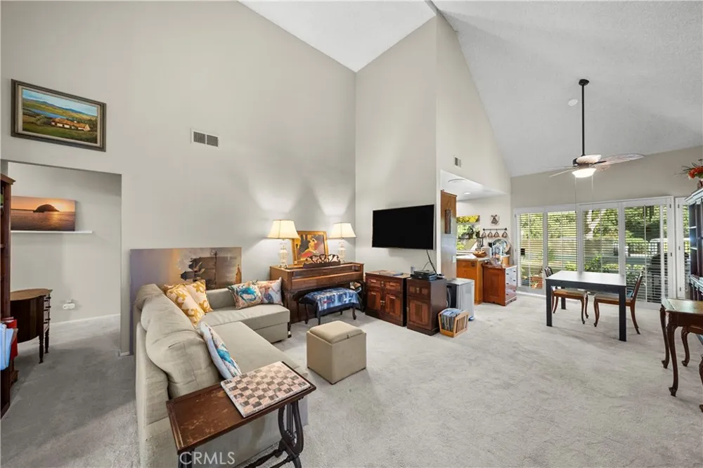 23973 Arroyo Park Drive #112 Valencia, CA 91355