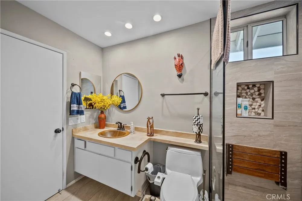 23973 Arroyo Park Drive #112 Valencia, CA 91355
