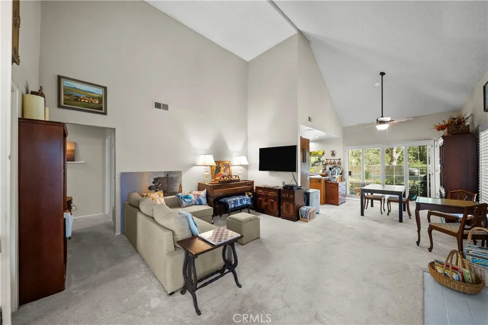 23973 Arroyo Park Drive #112 Valencia, CA 91355