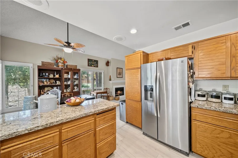 23973 Arroyo Park Drive #112 Valencia, CA 91355