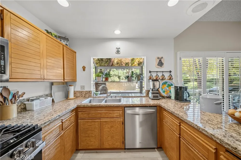 23973 Arroyo Park Drive #112 Valencia, CA 91355