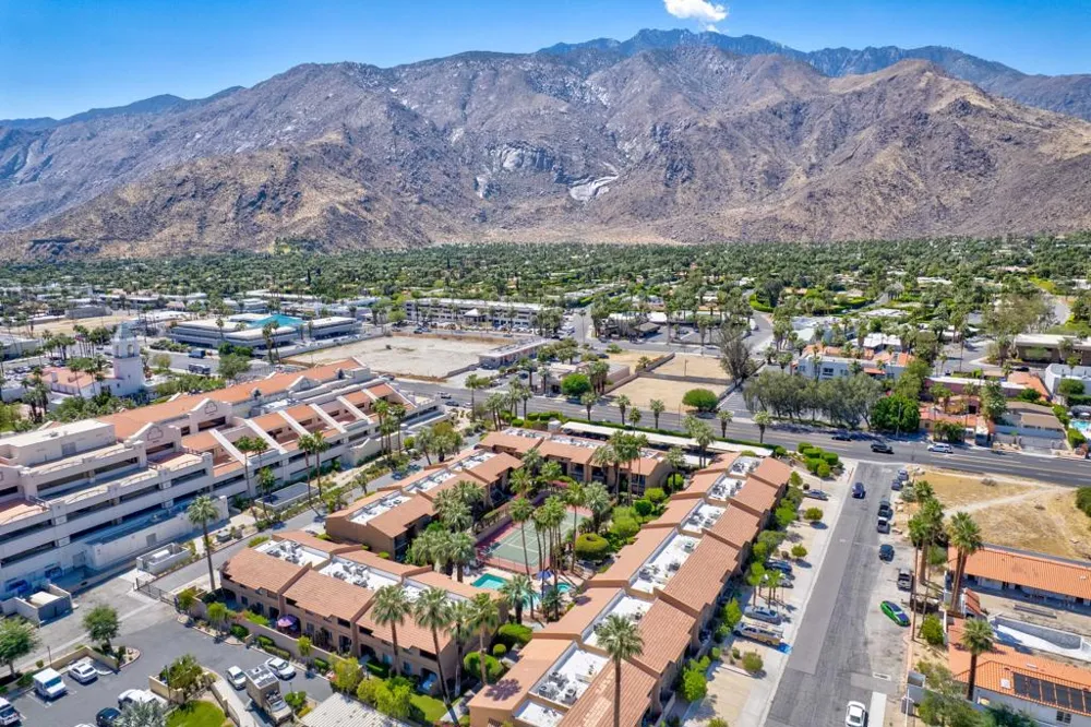 291 E Mel Avenue E #200 Palm Springs, CA 92262