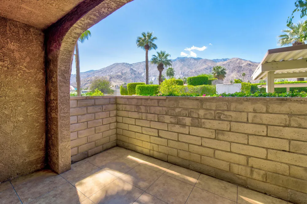 291 E Mel Avenue E #200 Palm Springs, CA 92262