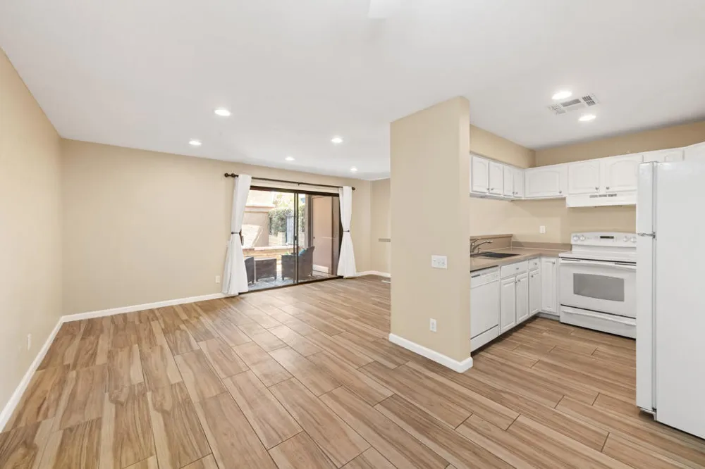 291 E Mel Avenue E #200 Palm Springs, CA 92262