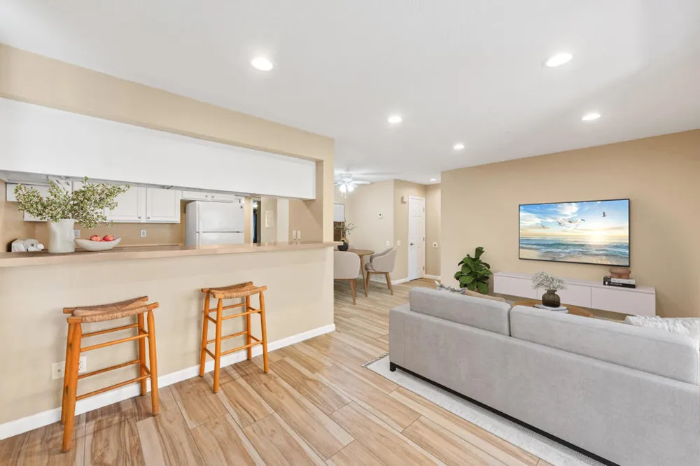 291 E Mel Avenue E #200 Palm Springs, CA 92262