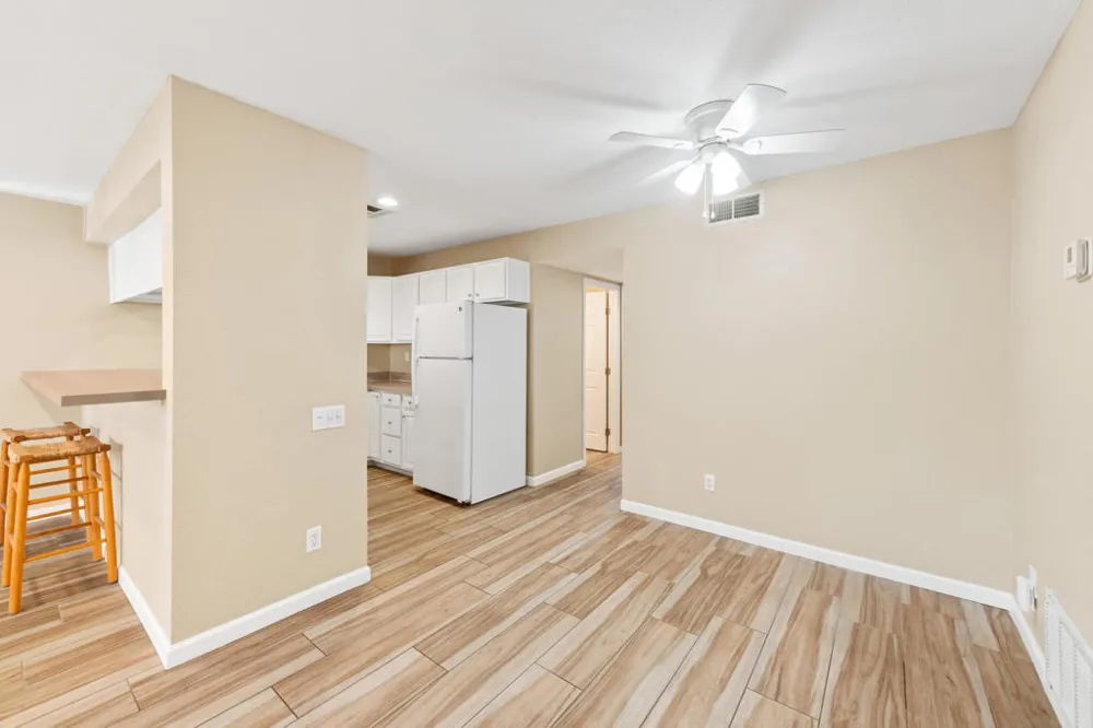 291 E Mel Avenue E #200 Palm Springs, CA 92262