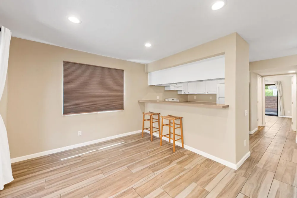 291 E Mel Avenue E #200 Palm Springs, CA 92262