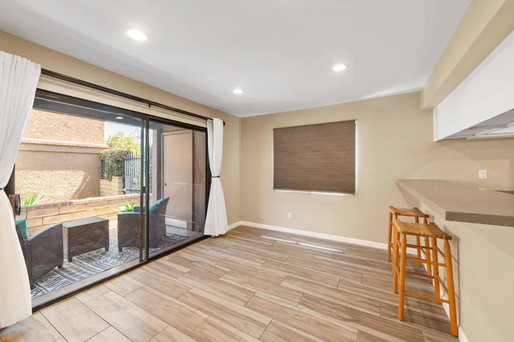 291 E Mel Avenue E #200 Palm Springs, CA 92262