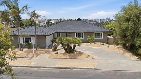 6111 Del Cerro Boulevard
