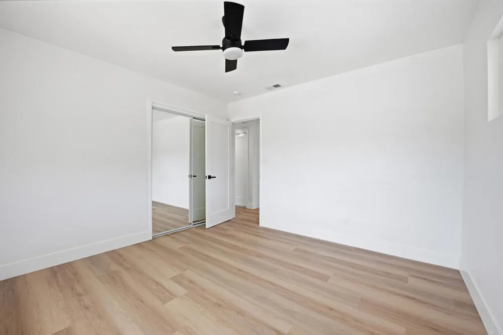 6111 Del Cerro Boulevard San Diego, CA 92120