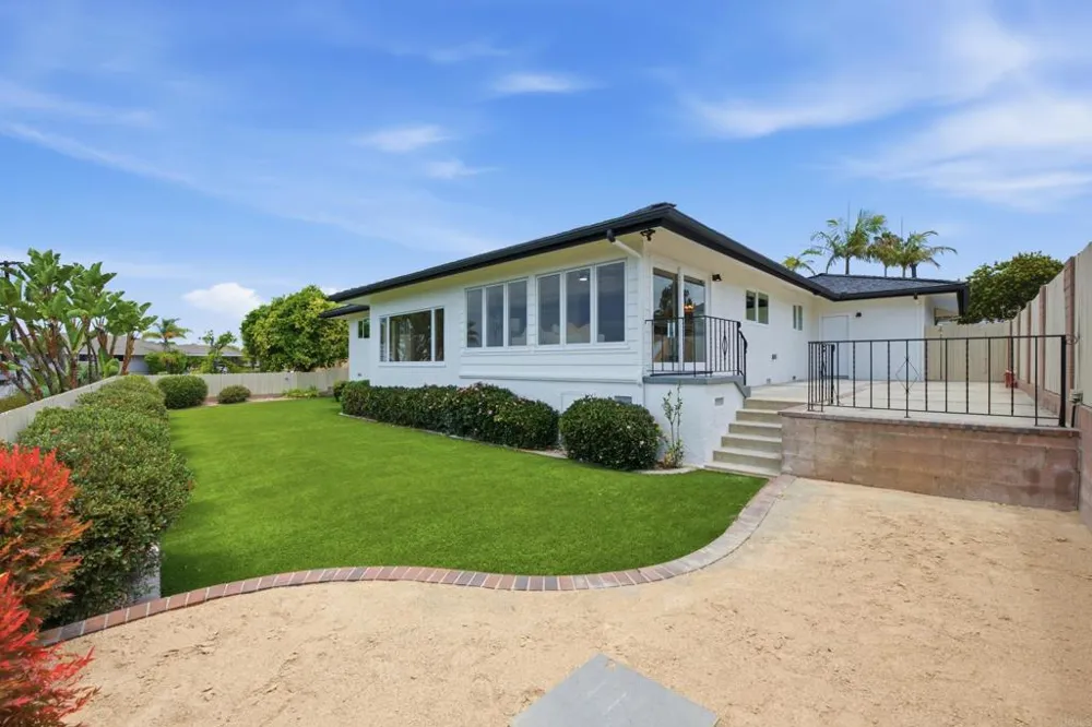 6111 Del Cerro Boulevard San Diego, CA 92120