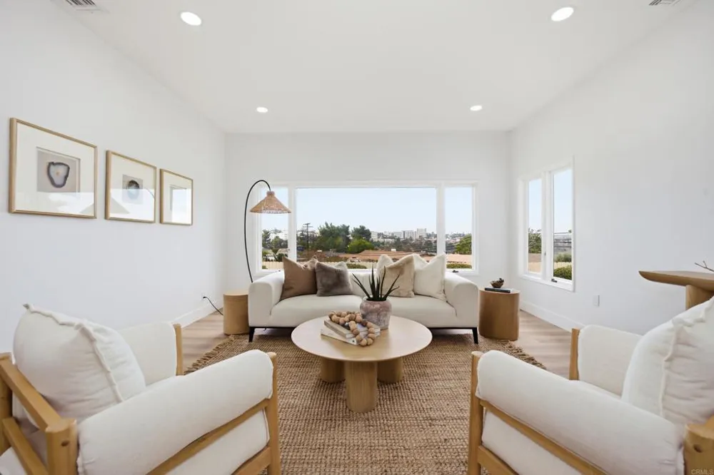 6111 Del Cerro Boulevard San Diego, CA 92120