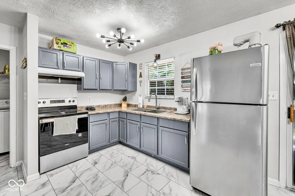 10531 Mohave Court Indianapolis, IN 46235