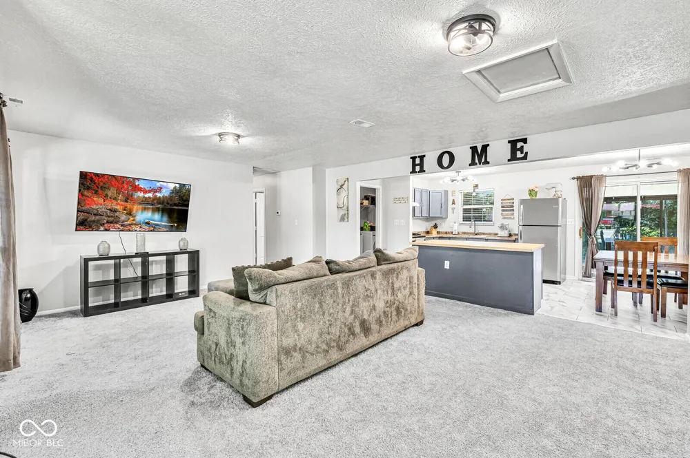 10531 Mohave Court Indianapolis, IN 46235