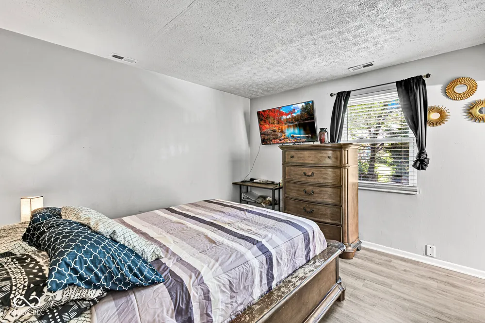 10531 Mohave Court Indianapolis, IN 46235