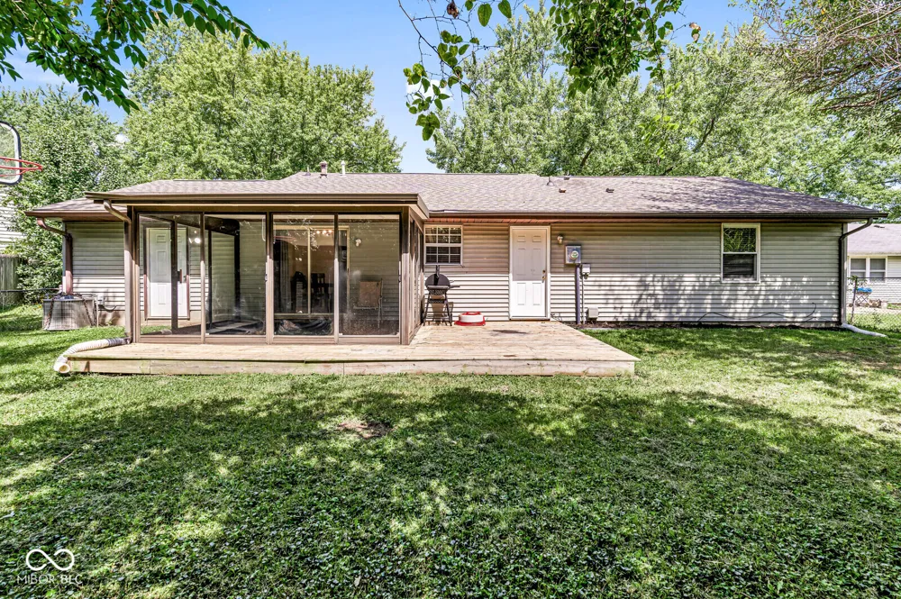 10531 Mohave Court Indianapolis, IN 46235