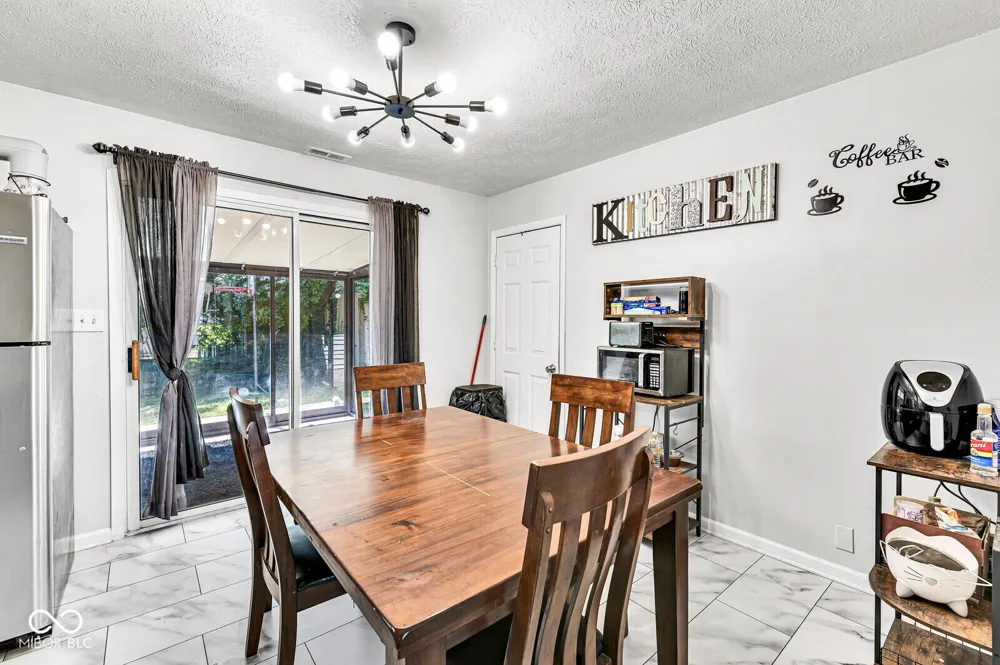 10531 Mohave Court Indianapolis, IN 46235