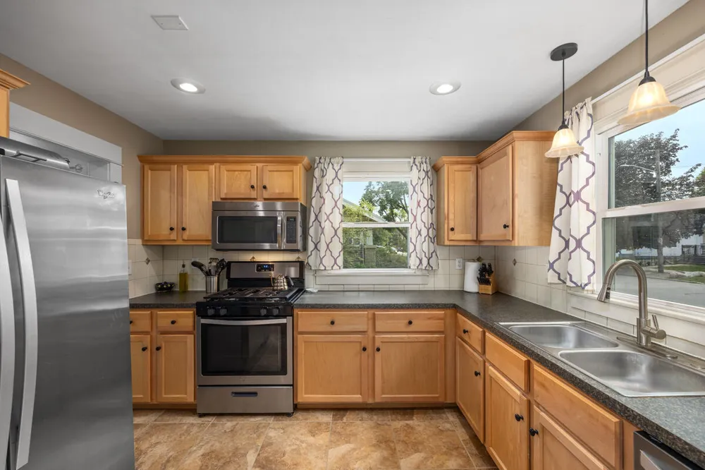 702 Graceland Street NE Grand Rapids, MI 49505