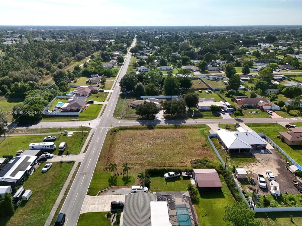 205 ARTHUR AVE Lehigh Acres, FL 33936
