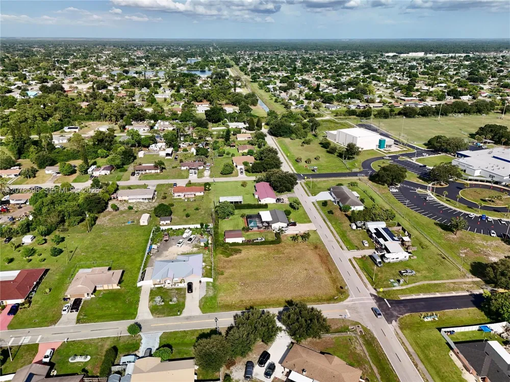 205 ARTHUR AVE Lehigh Acres, FL 33936