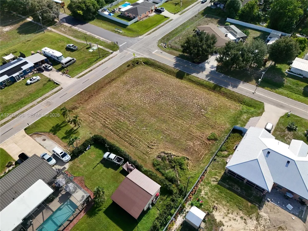205 ARTHUR AVE Lehigh Acres, FL 33936