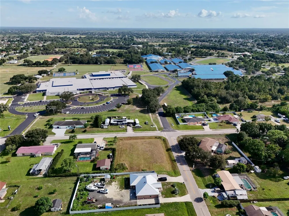 205 ARTHUR AVE Lehigh Acres, FL 33936