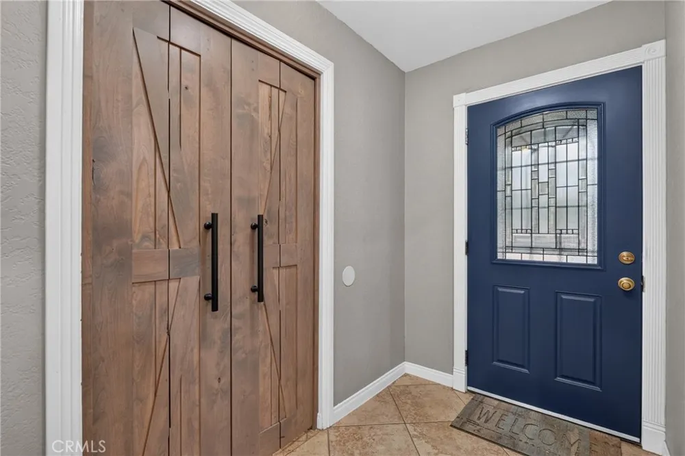 797 S Juanita St Hemet, CA 92543