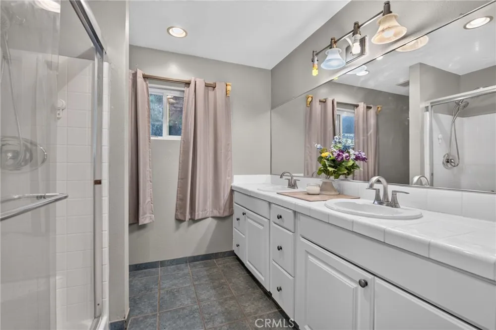 797 S Juanita St Hemet, CA 92543