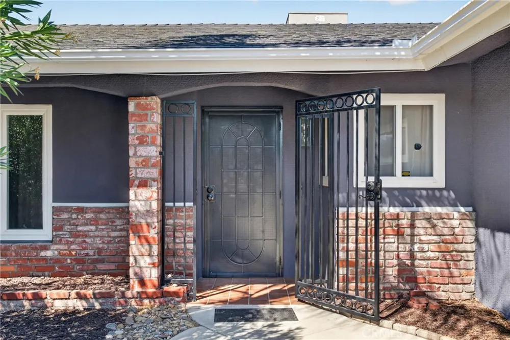 797 S Juanita St Hemet, CA 92543