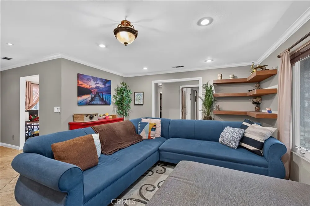 797 S Juanita St Hemet, CA 92543