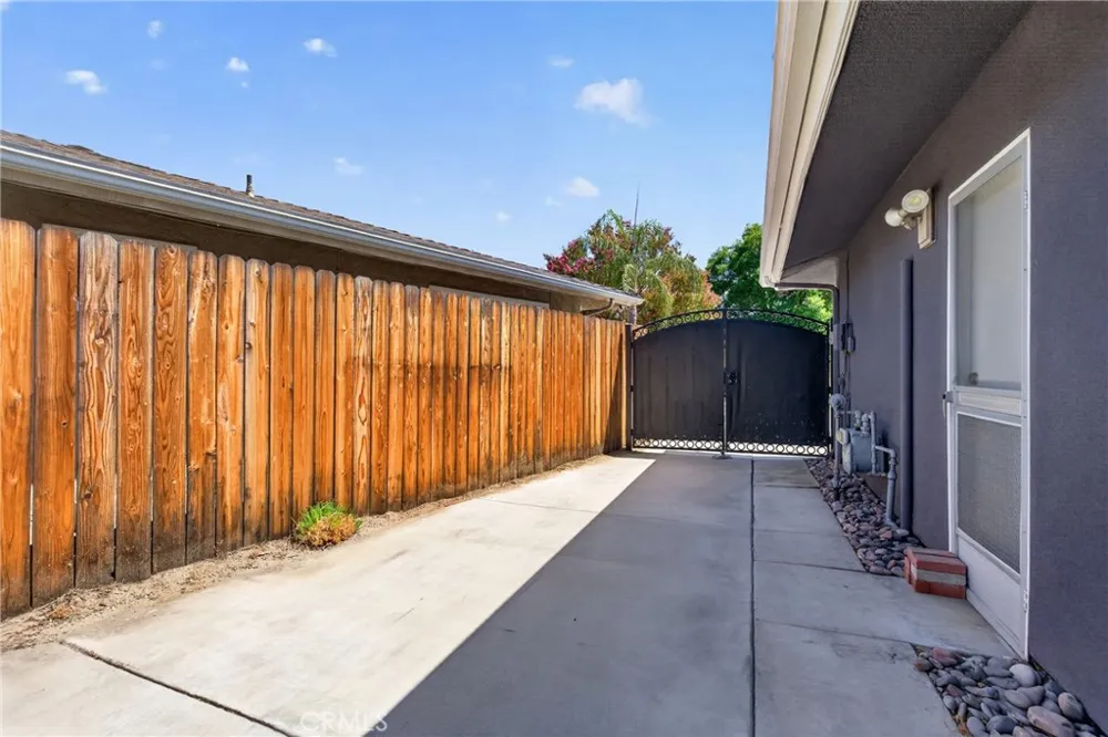 797 S Juanita St Hemet, CA 92543