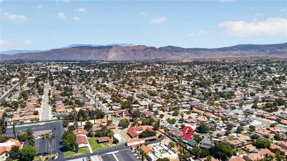797 S Juanita St Hemet, CA 92543