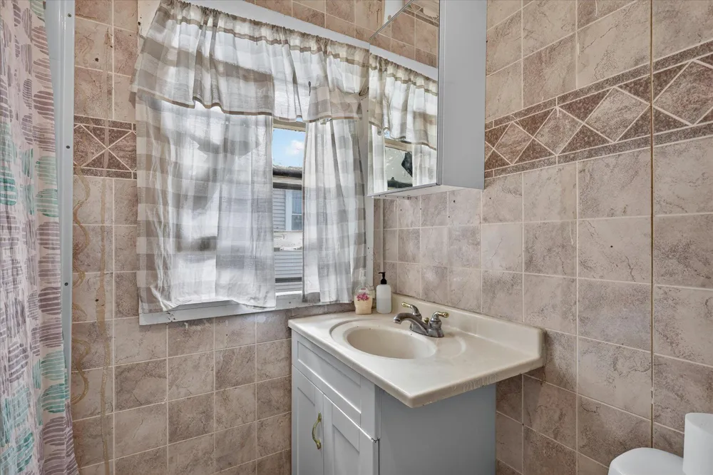 243 Delaware Street SE Grand Rapids, MI 49507