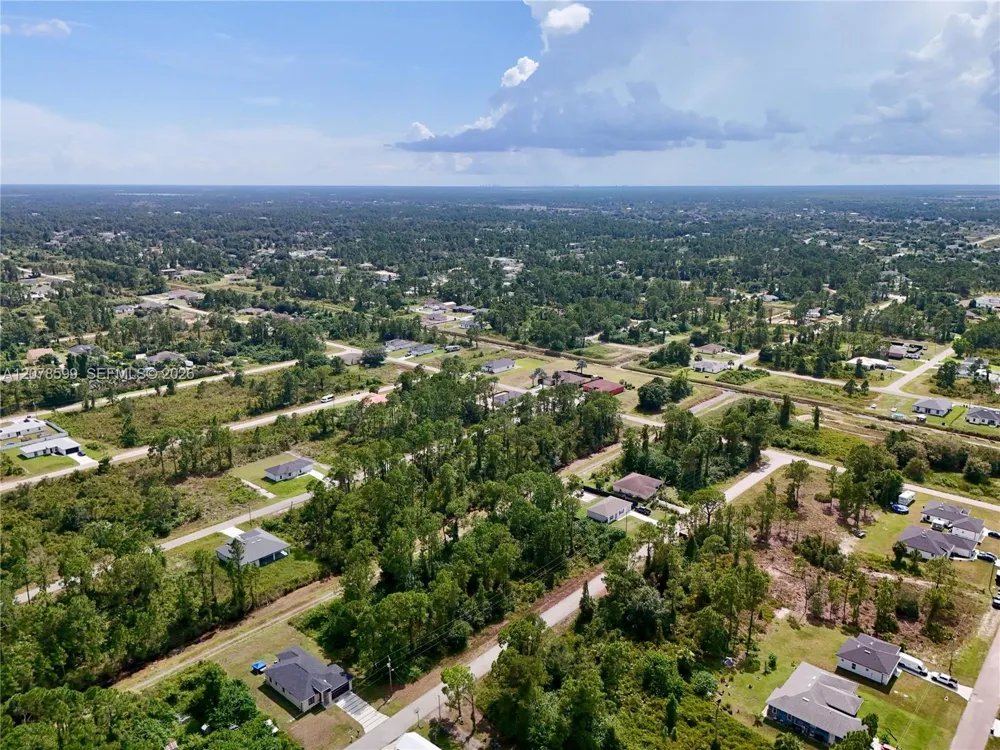1114 CRAFT ST E Lehigh Acres, FL 33974