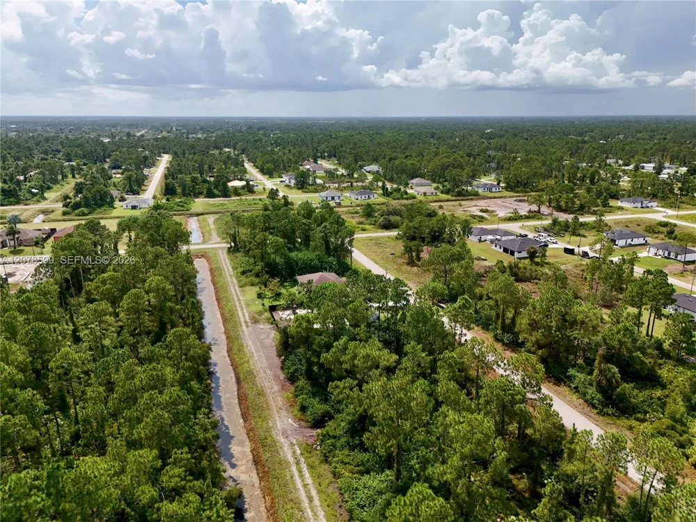 1114 CRAFT ST E Lehigh Acres, FL 33974