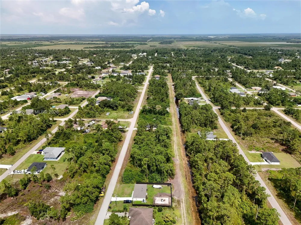 1114 CRAFT ST E Lehigh Acres, FL 33974