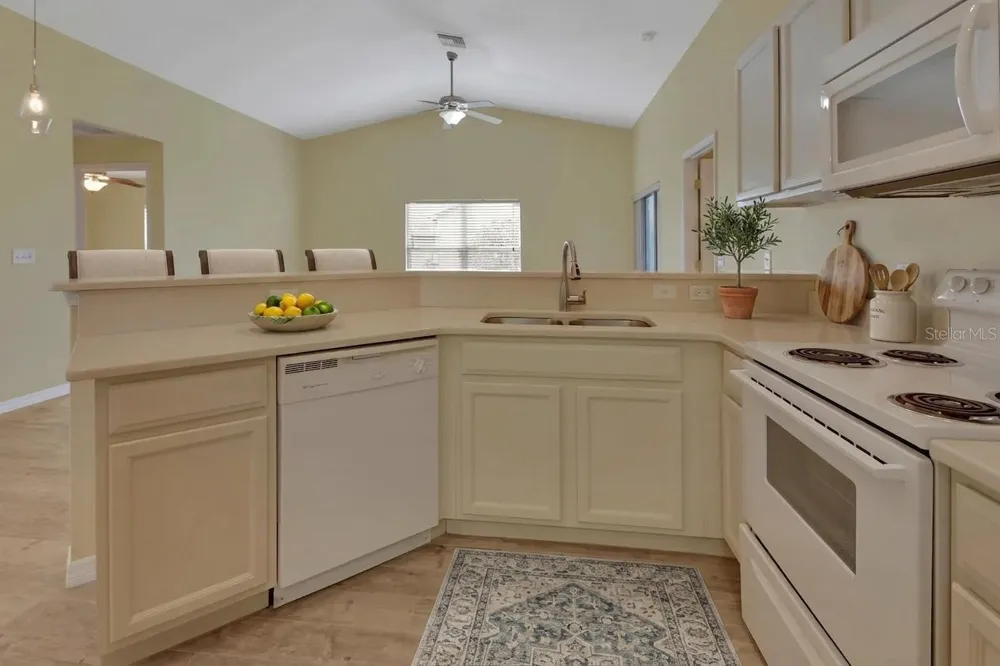 210 PINE BLUFF AVENUE #210 Deland, FL 32724