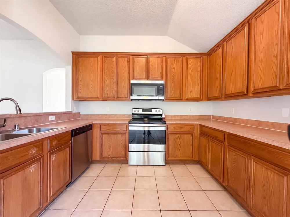 9 Fern Oak Court Mansfield, TX 76063