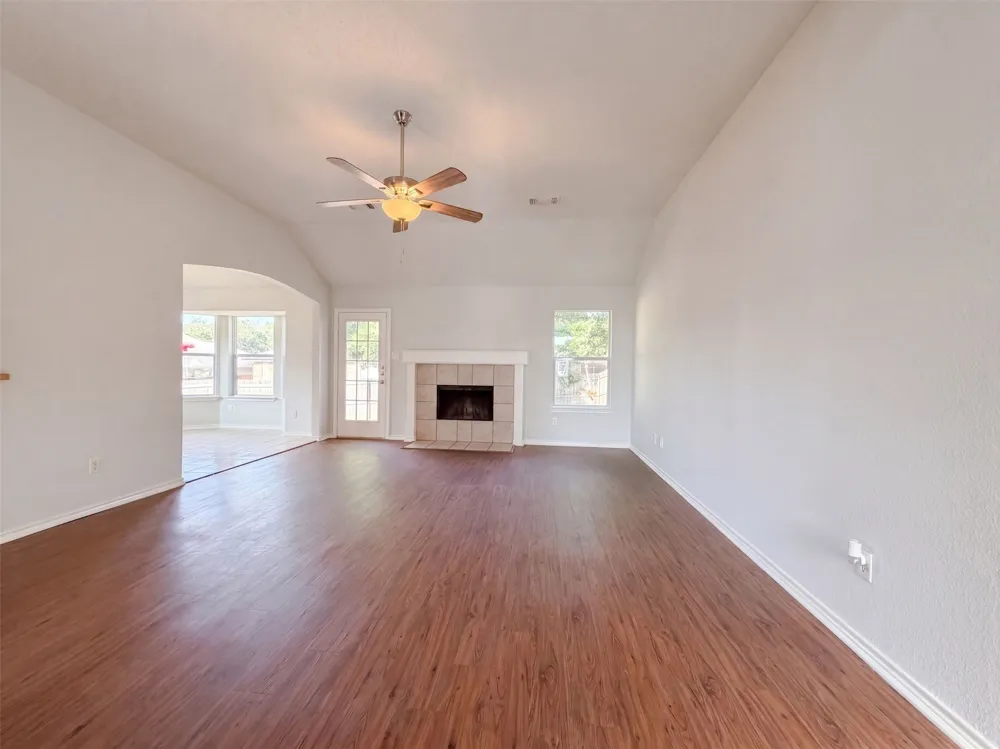 9 Fern Oak Court Mansfield, TX 76063