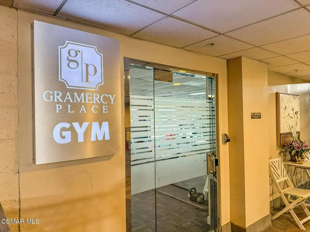 620 Gramercy Place #236 Los Angeles, CA 90005