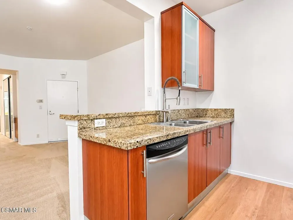 620 Gramercy Place #236 Los Angeles, CA 90005
