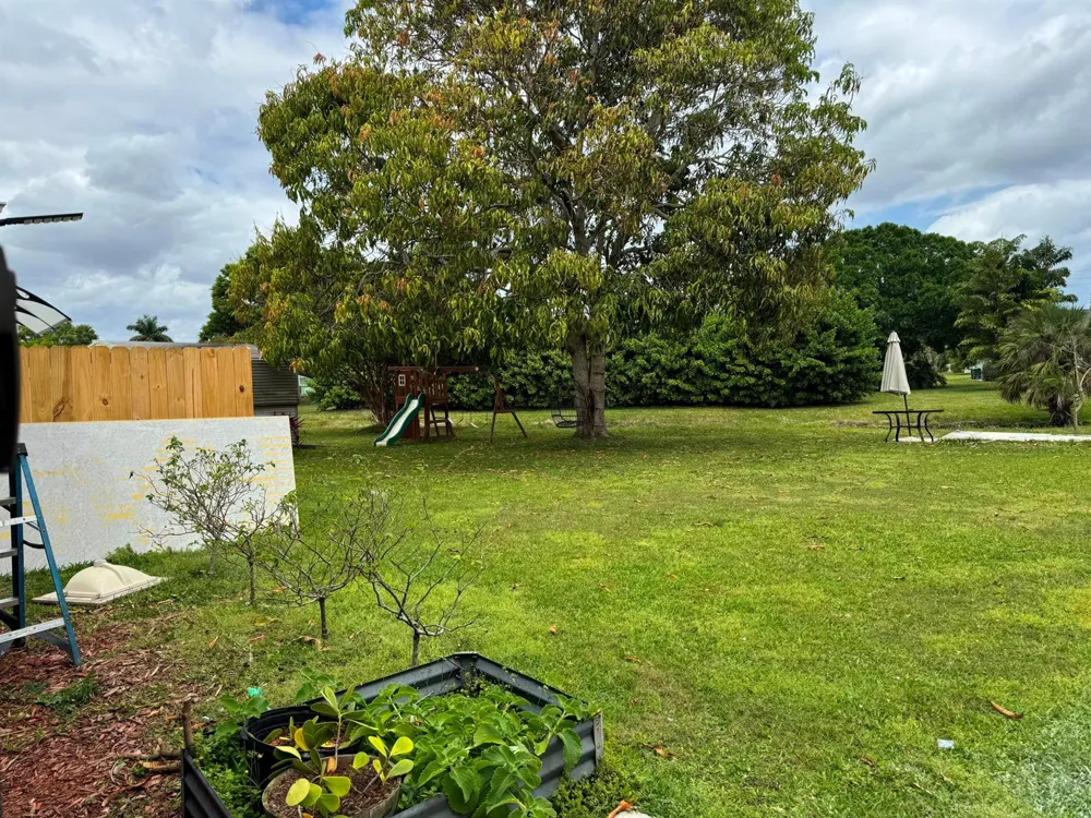 1691 SE Goucho Avenue Port St. Lucie, FL 34952