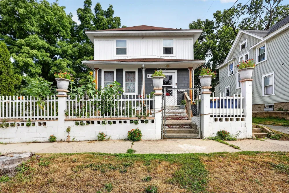 243 Delaware Street SE Grand Rapids City, MI 49507